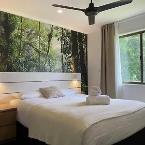 Motel Tavern, Bunya Mountains